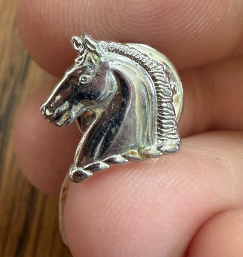 Vintage Silver Tone Horse Head Lapel Pin Equestrian Jewelry
