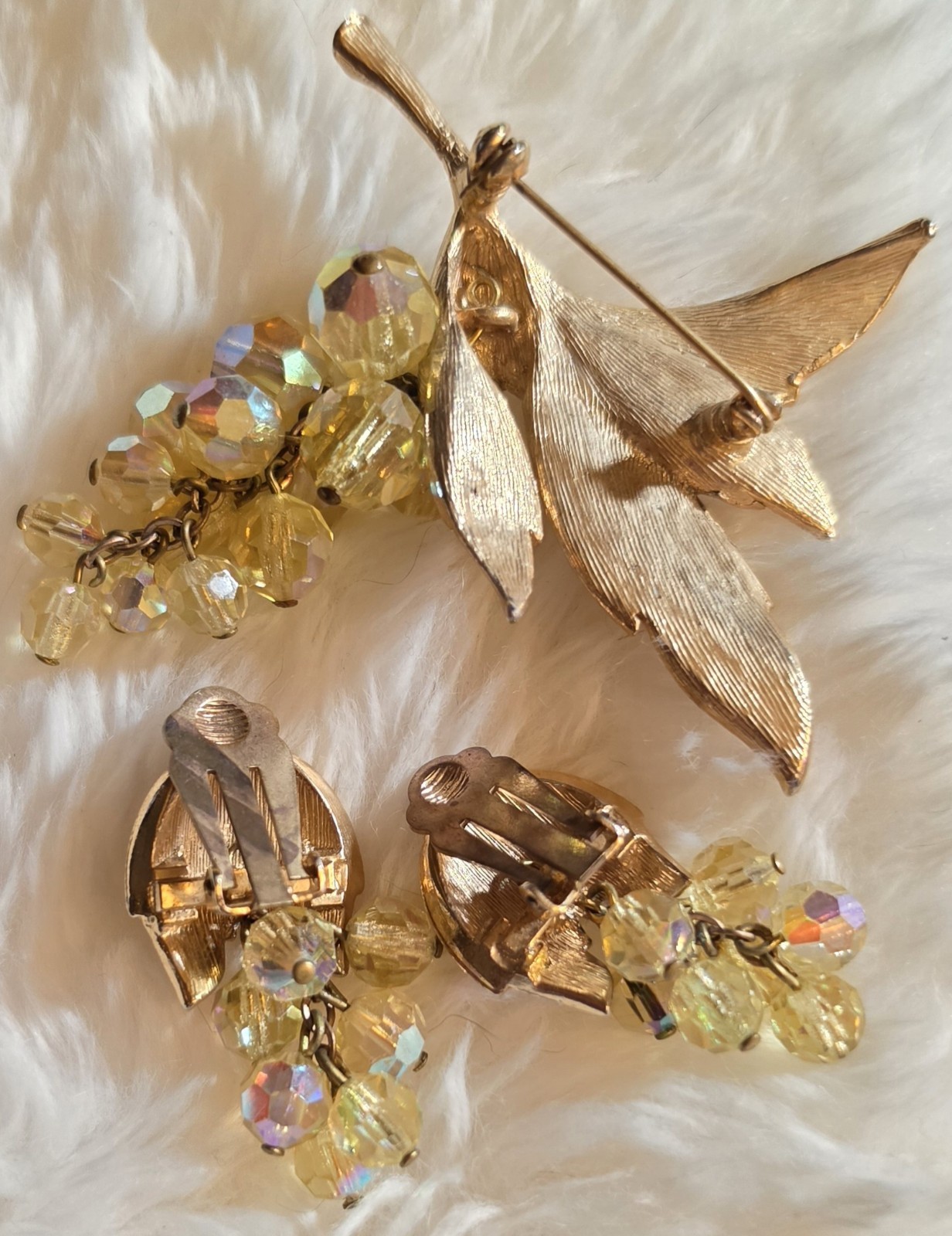Vintage Yellow AB Faceted Glass Cascading Beads Brooch Earrings Jewelry Set
