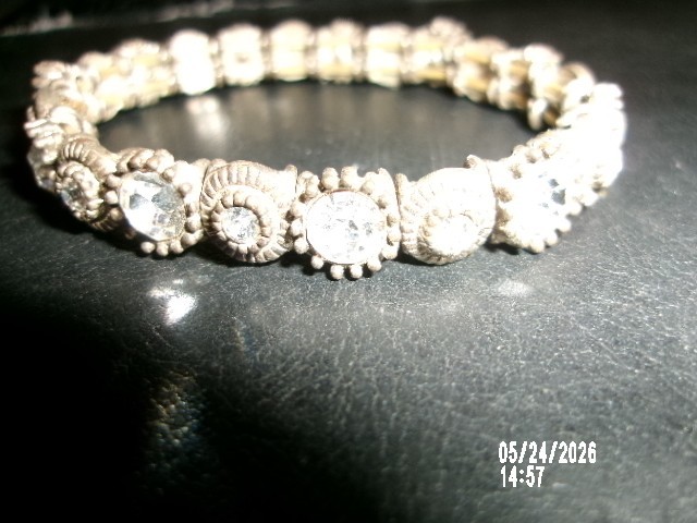 VTG Bracelet 2 1/2 INCH ELASTIC BAND RHINESTONES