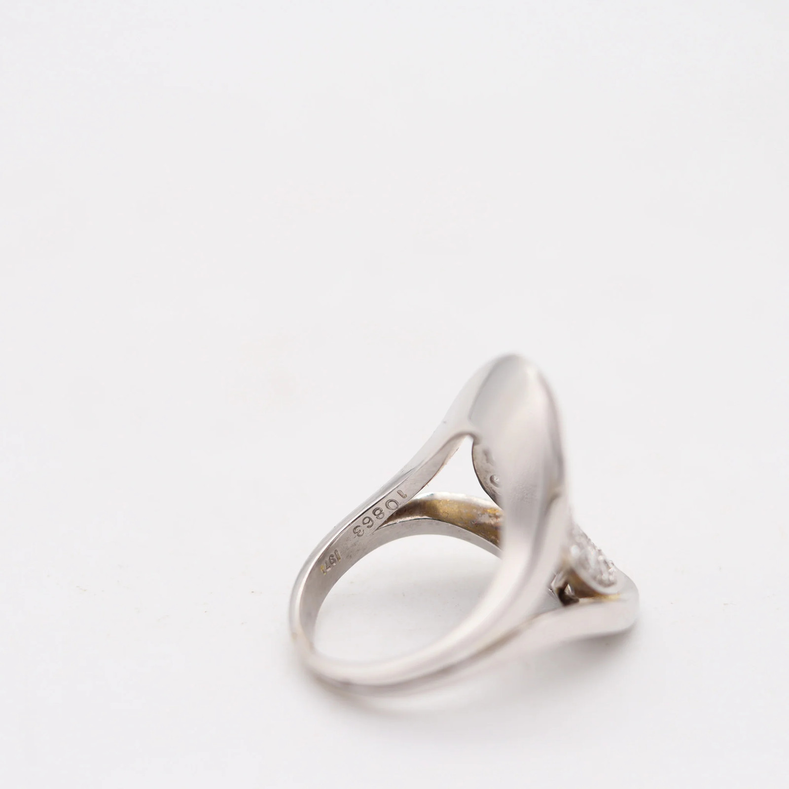 KURT WAYNE Cocktail Ring In 18Kt White Gold With 2.14 Cwt. In VVS Diamonds