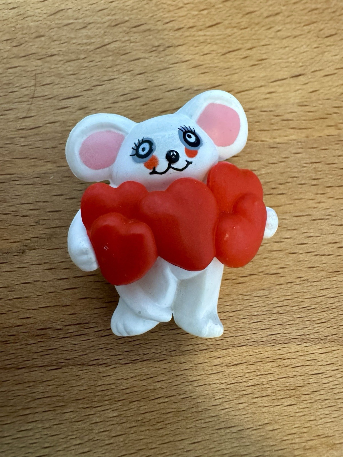 Vintage 1984 Fun World S. Lehman Valentine Mouse Pin Brooch – Red Hearts – Retro