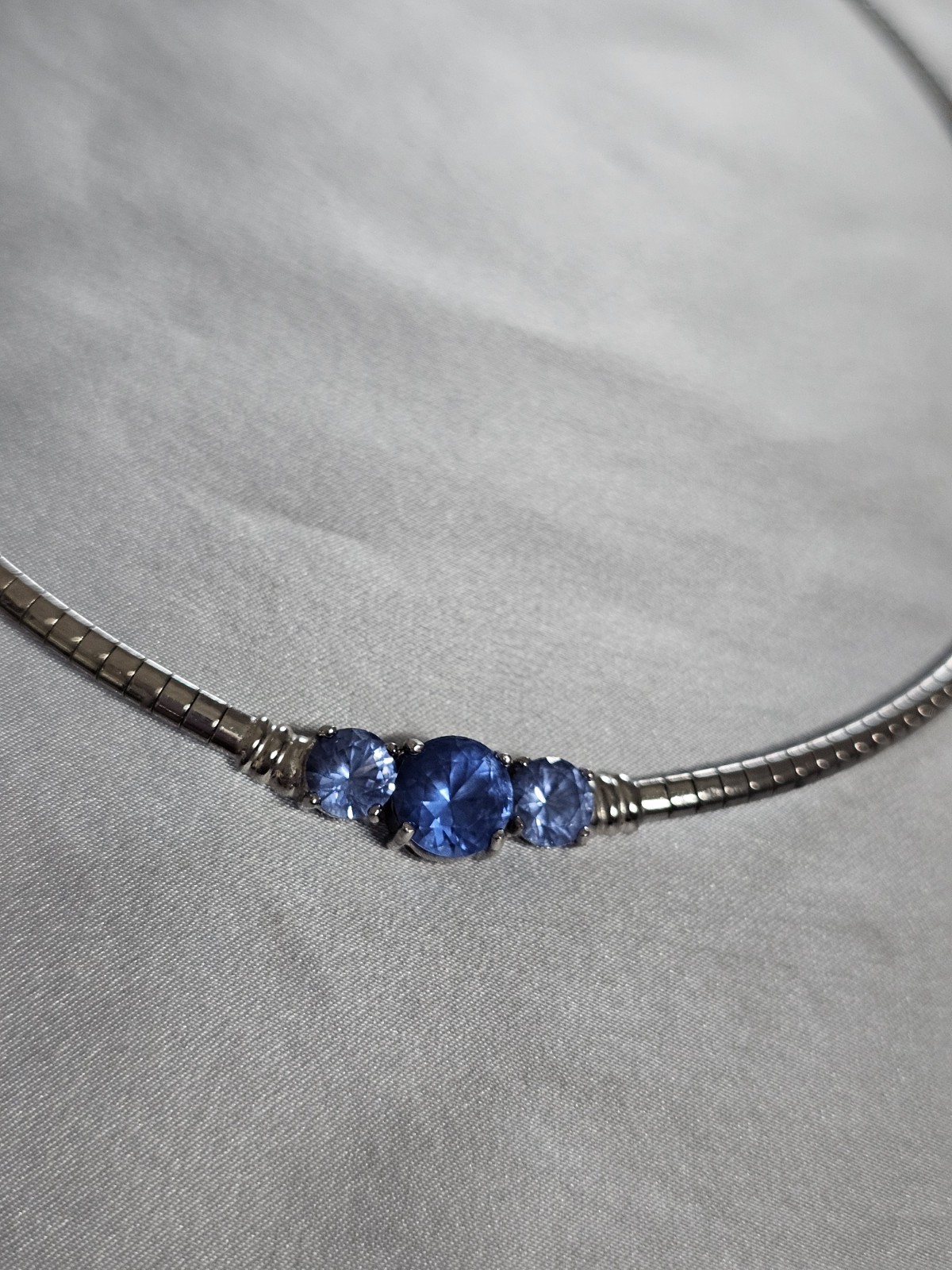 Vintage 925 Sterling Silver Periwinkle Iolite Tanzanite Glass 18″ Necklace Omega