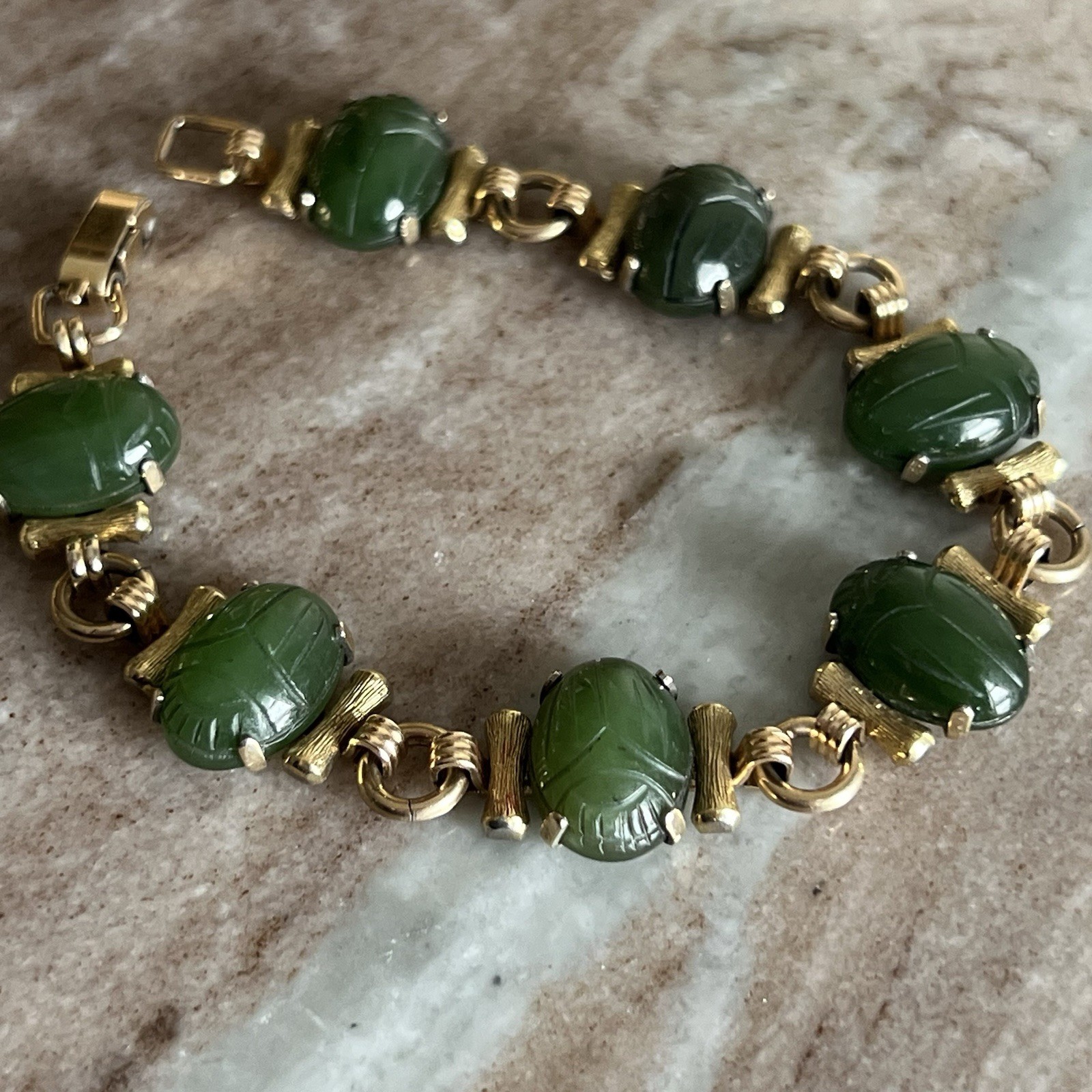 Vintage Rare Kremetz Jade Agate Scarab Gold Tone Bracelet