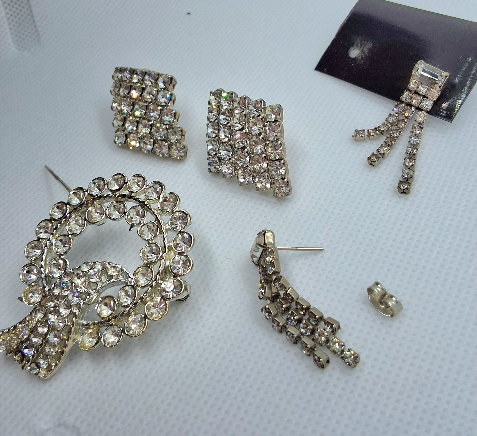Vintage Costume Jewelry-Earrings and Brooch