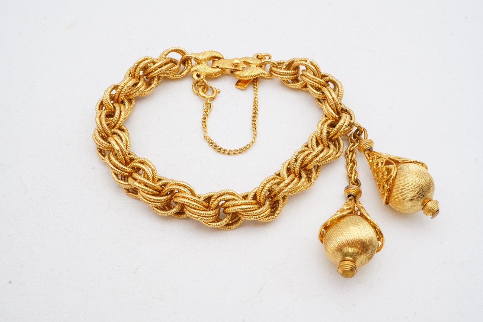 Vintage Necklace Gold Tone Pink Stone 22″