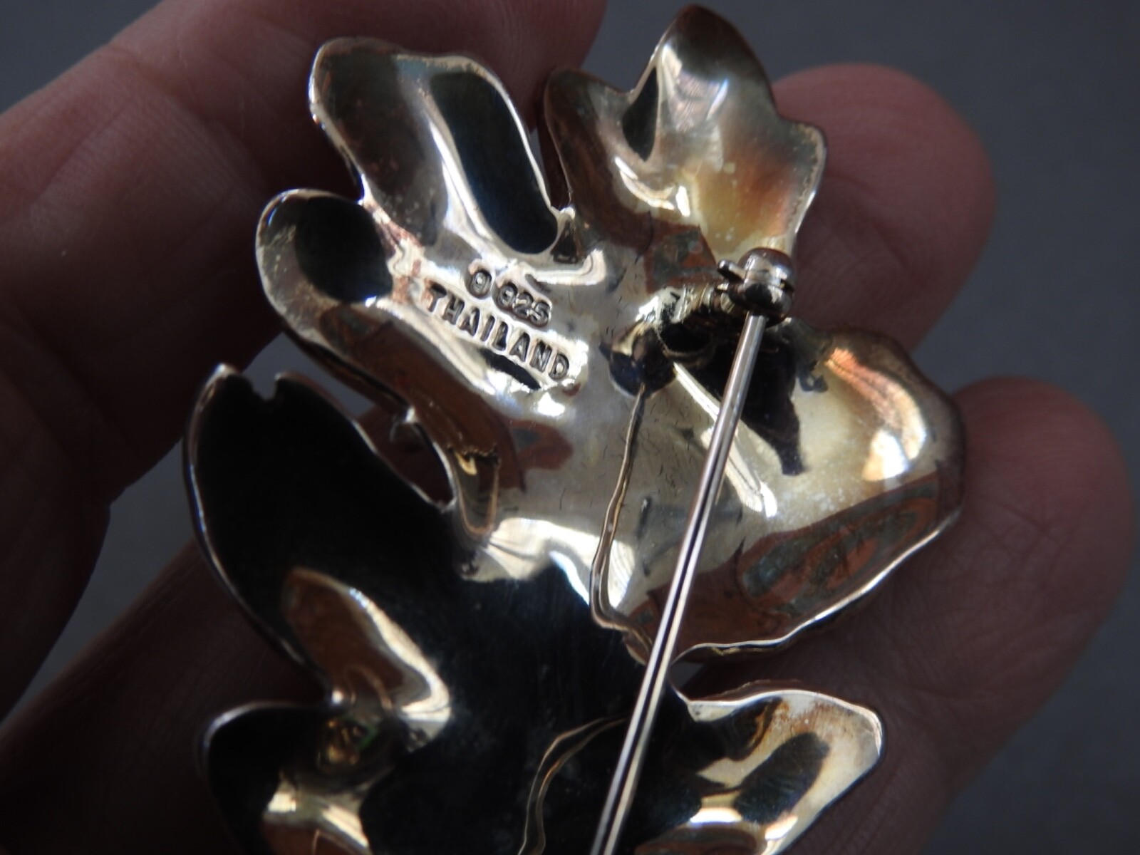 beautiful gold washed STERLING SILVER LEAF PIN heavy brooch