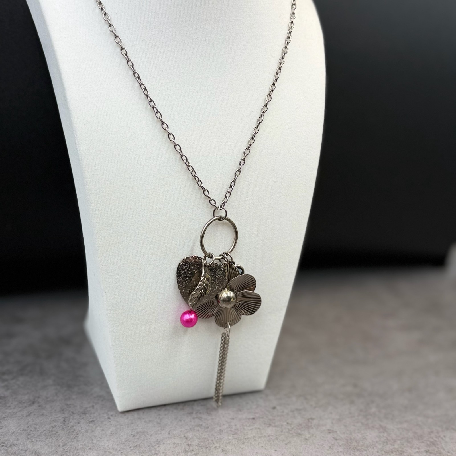 Vintage Gunmetal Tone Floral Flower Pink Bead Tassel Charms Drop Pendant