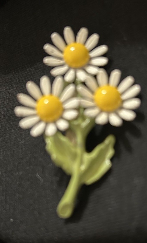 Vintage Yellow and White Daisy Cluster Floral Enamel Brooch, Retro 60s 70s Style