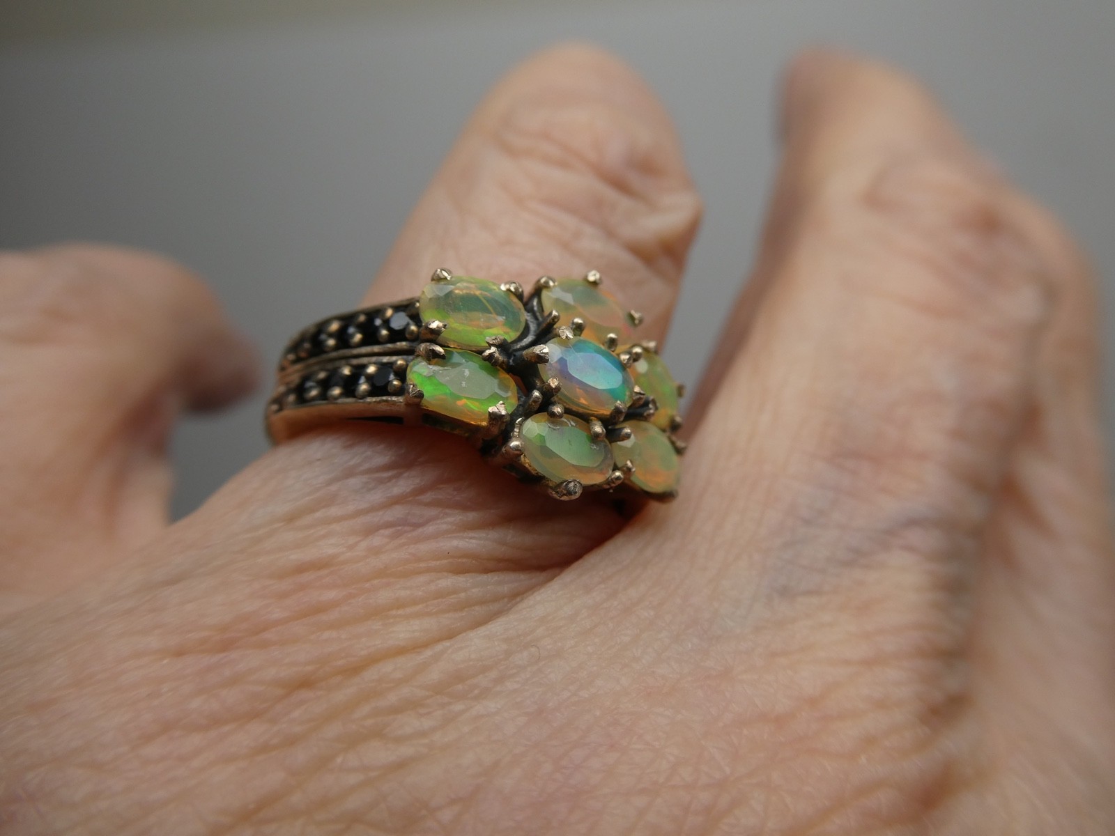 Vintage Opal & Black Sapphire Sterling Silver 925 Band RING Size 6