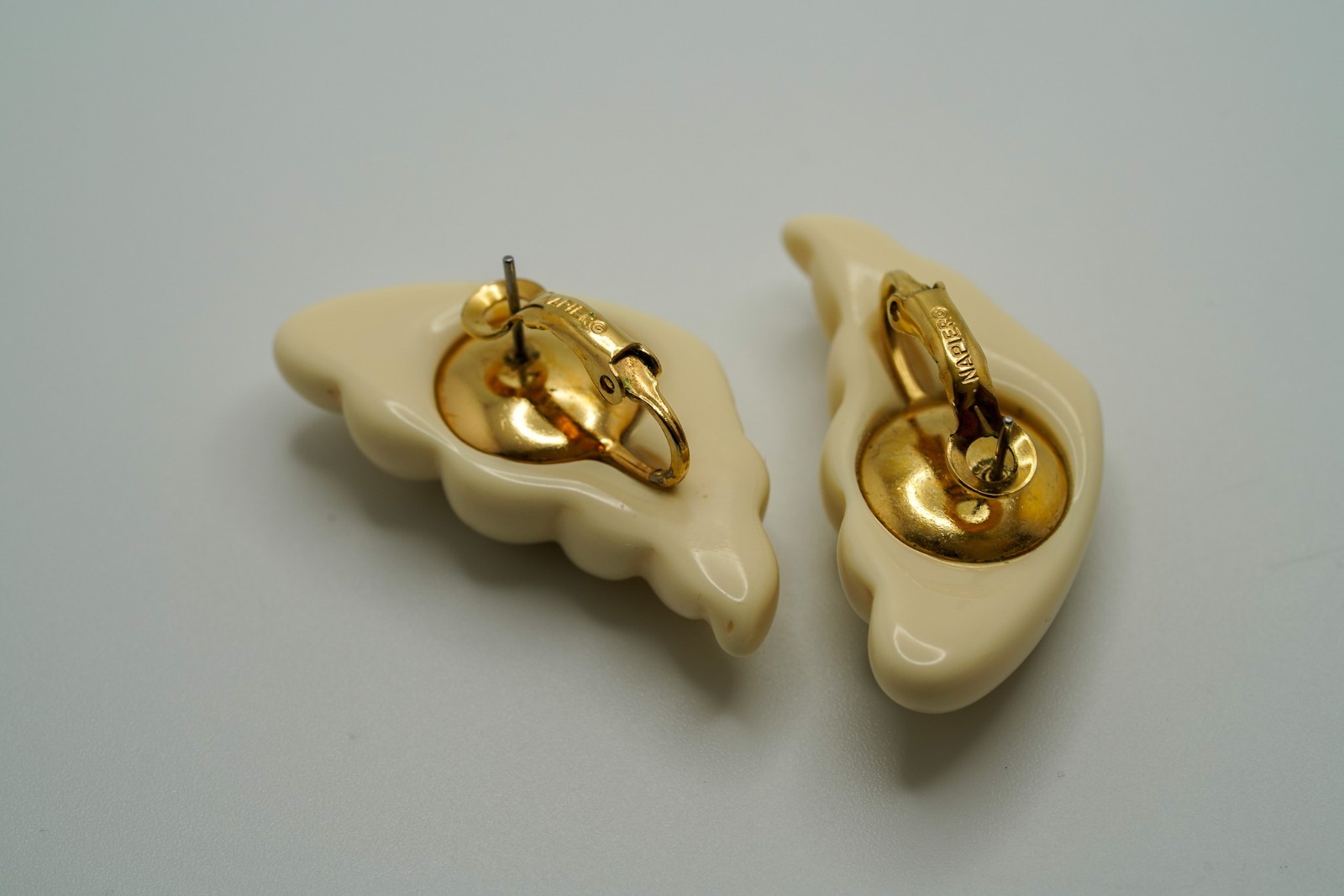 Vintage Off White Cream Shell Napier Earrings 4cm JB1