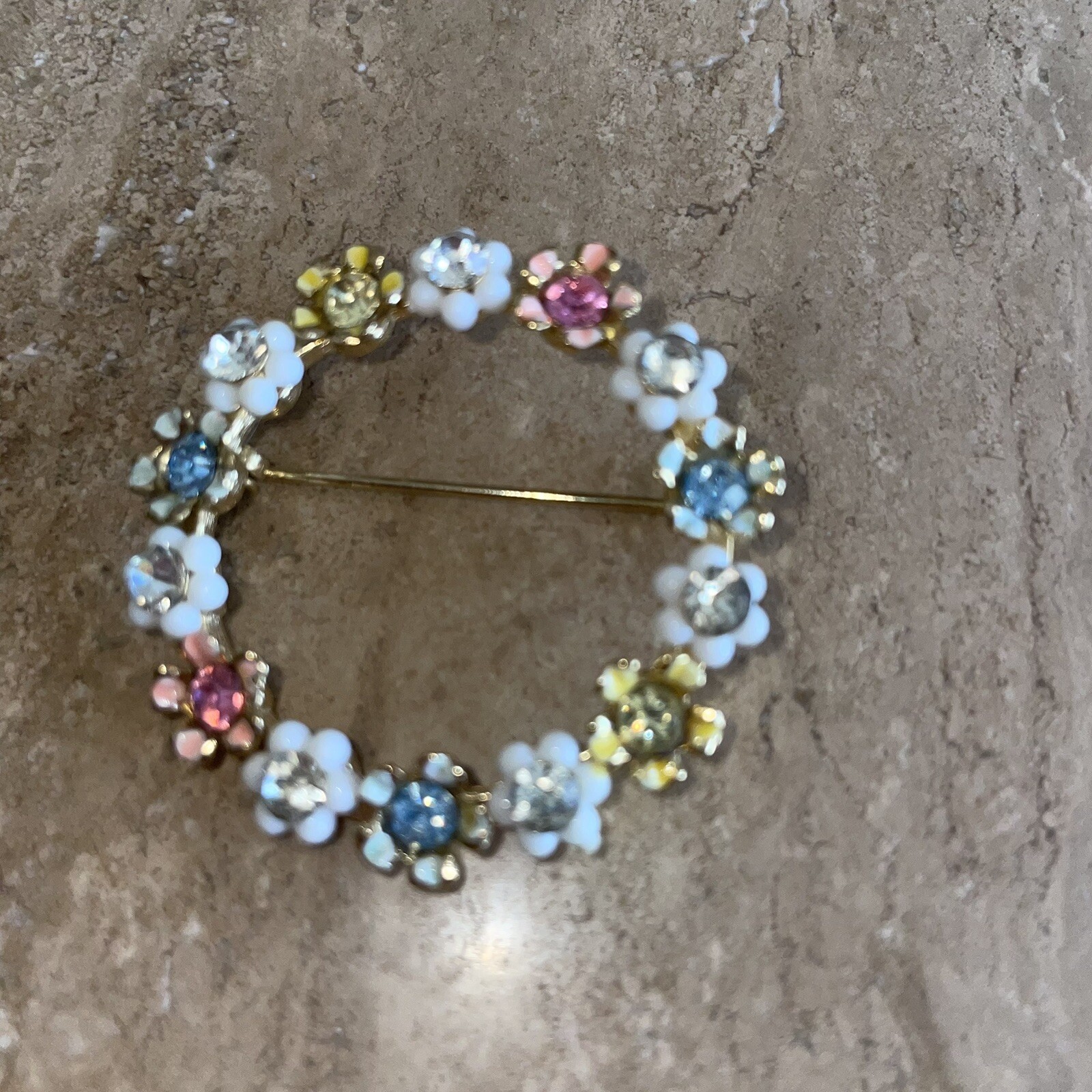 Vintage Unsigned Floral Brooch/Pin with Crystal Rhinestones 1 1/2” Round