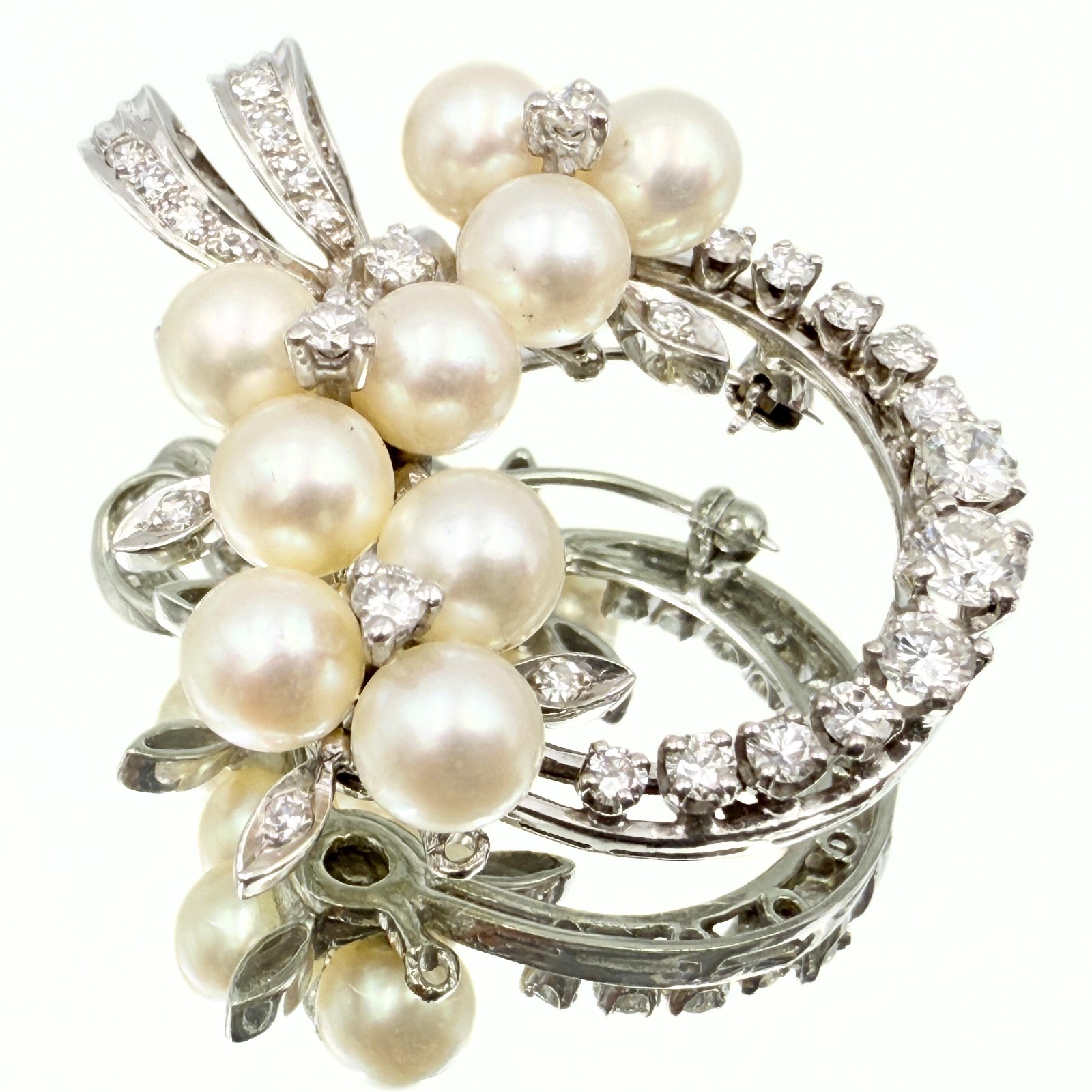 Antique Art Deco Platinum Akoya Pearls Cluster 1.42 CTW Diamond VVS-2 – VS-1 Pin