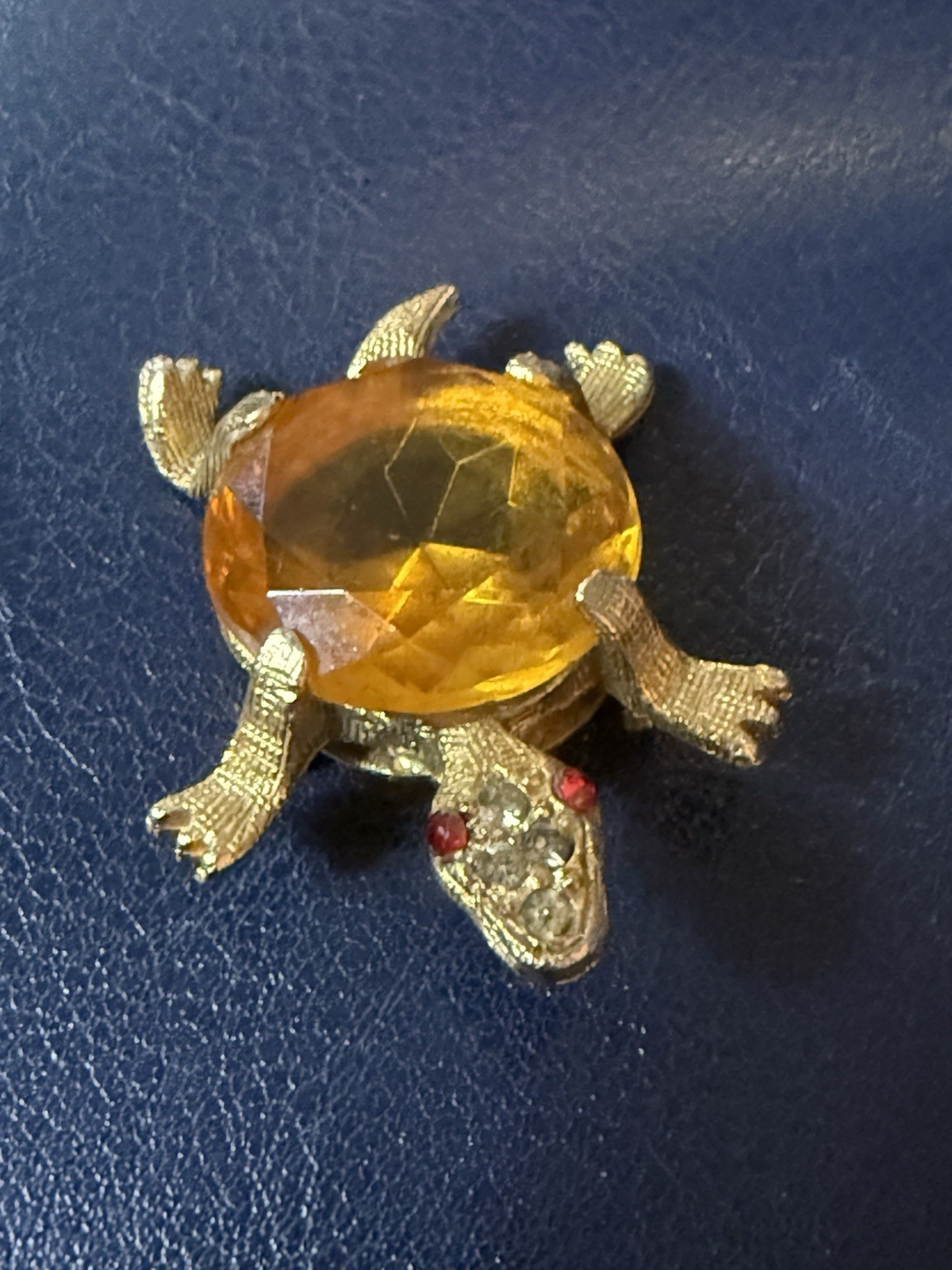 Gold Tone Yellow Faceted Clear Red Rhinestone Turtle Brooch Pin, M564