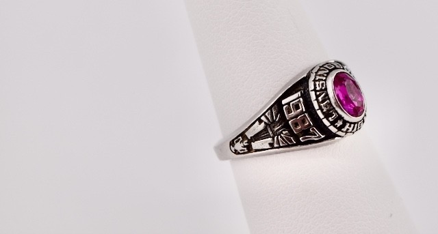 Vintage 1987 Women’s Class Ring Art Carved, Red Stone, White Metal Size 6
