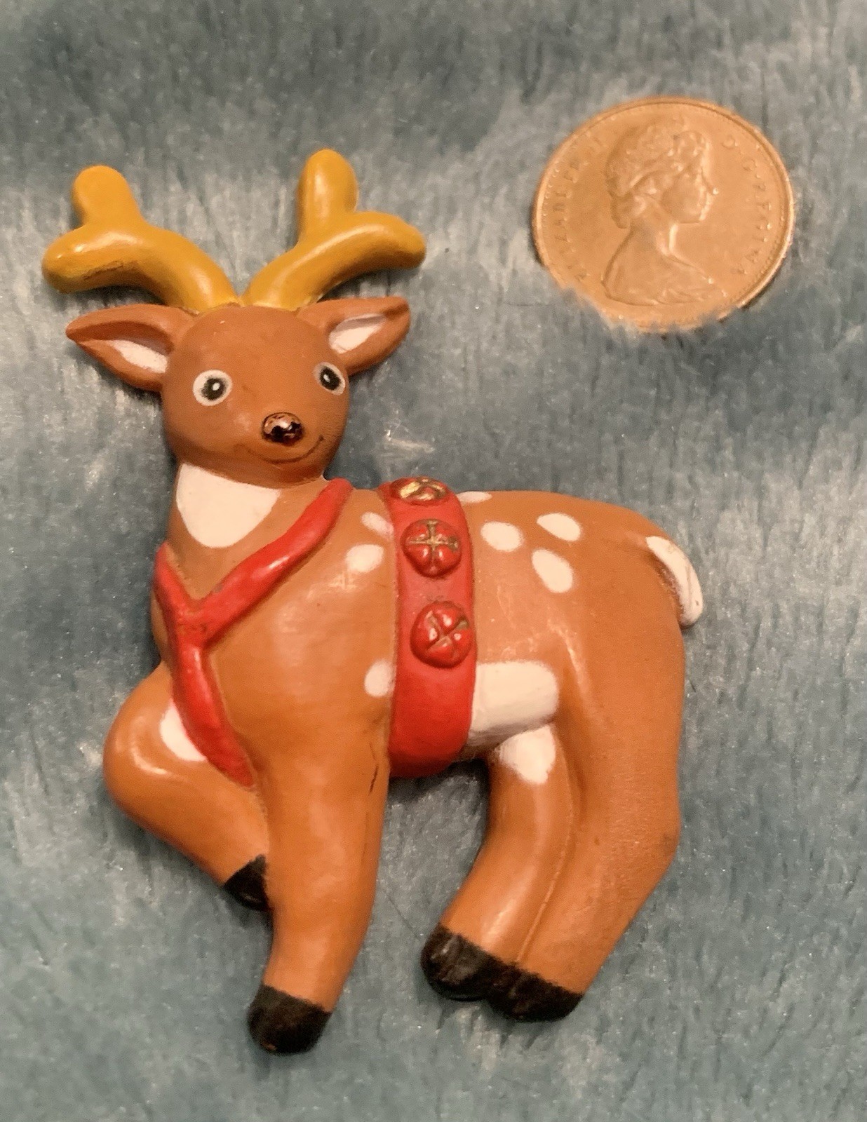 Vintage Fun World Division Adorable Christmas Reindeer Brooch/Pin