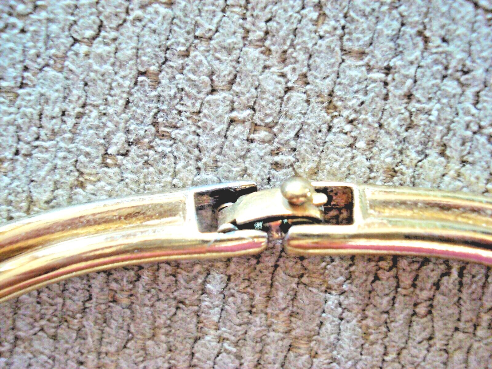 Rare Monet Gold Plated Elongated Shell detail Linked Choker Necklace