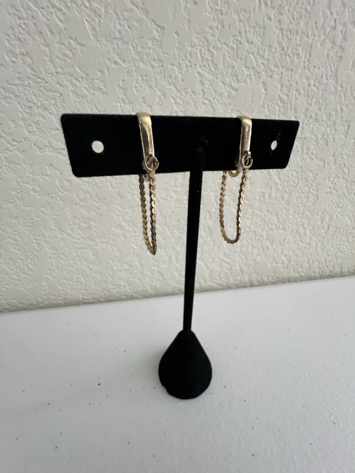 VINTAGE CHAIN DANGLE POST EARRINGS Gold Tone