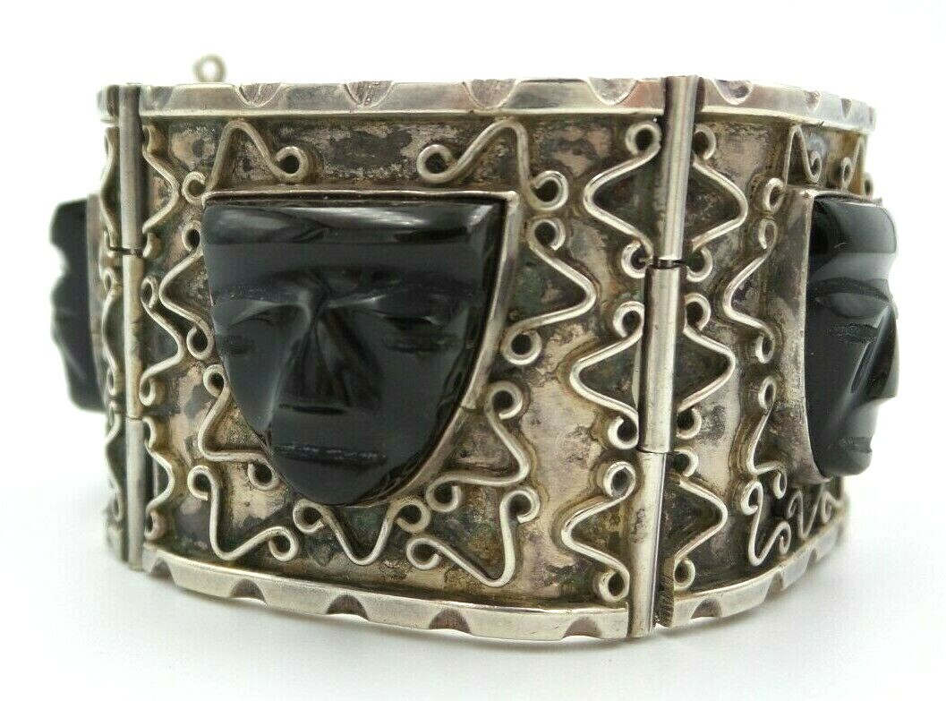 Ca. 1930 ARTEMIO NAVARRETE TAXCO, MEXICO 980 Silver & Onyx Face Panel Bracelet