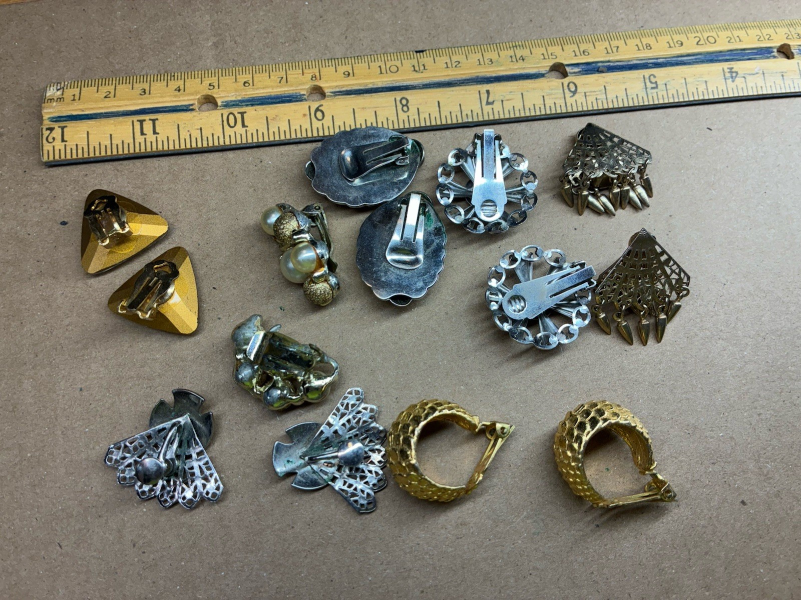 vintage earring lot modern mod 60’s – 80’s lot mixed