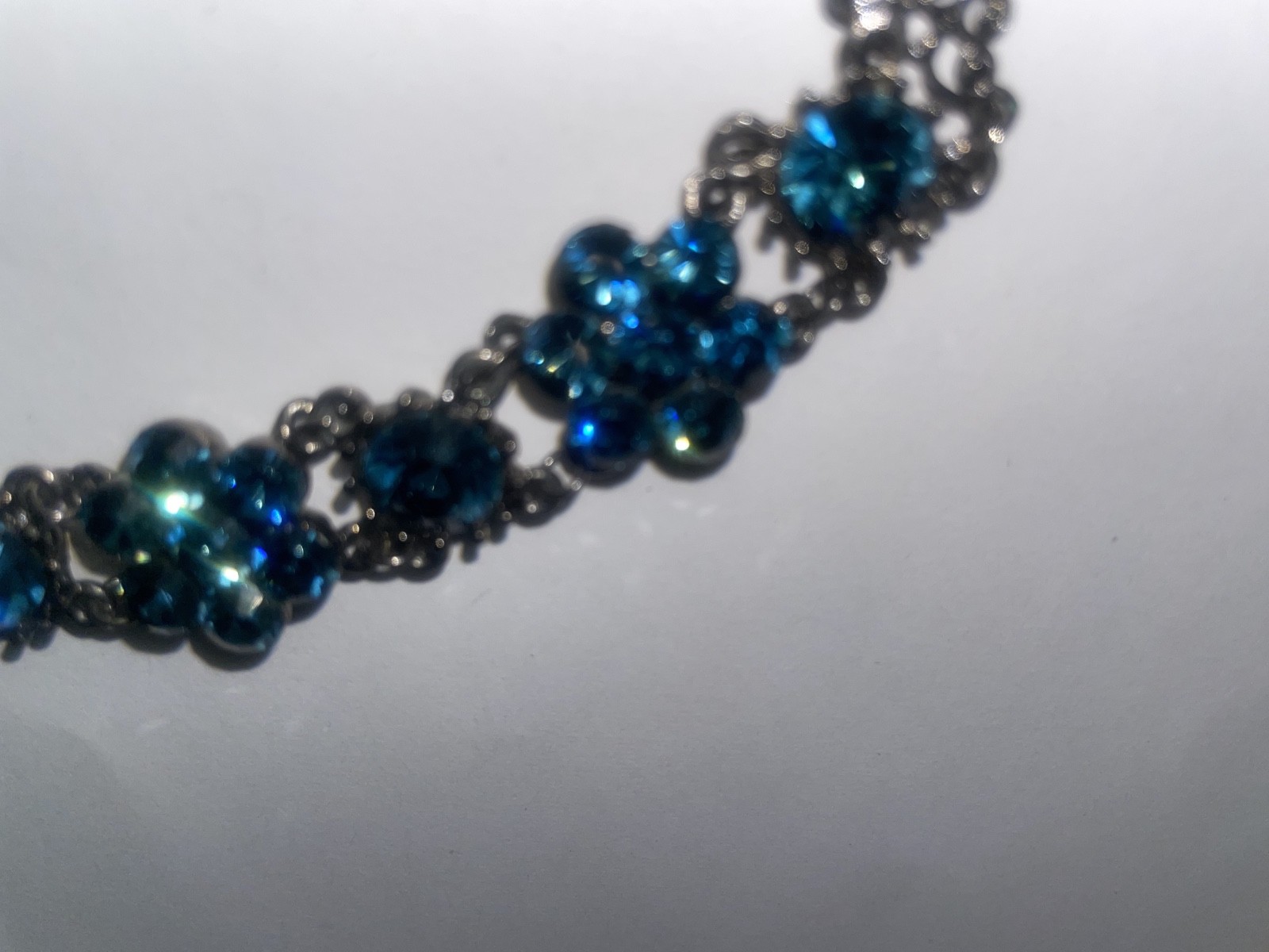 Vintage Austrian Crystal USA Montana Blue 1980’s Station Bracelet 7″