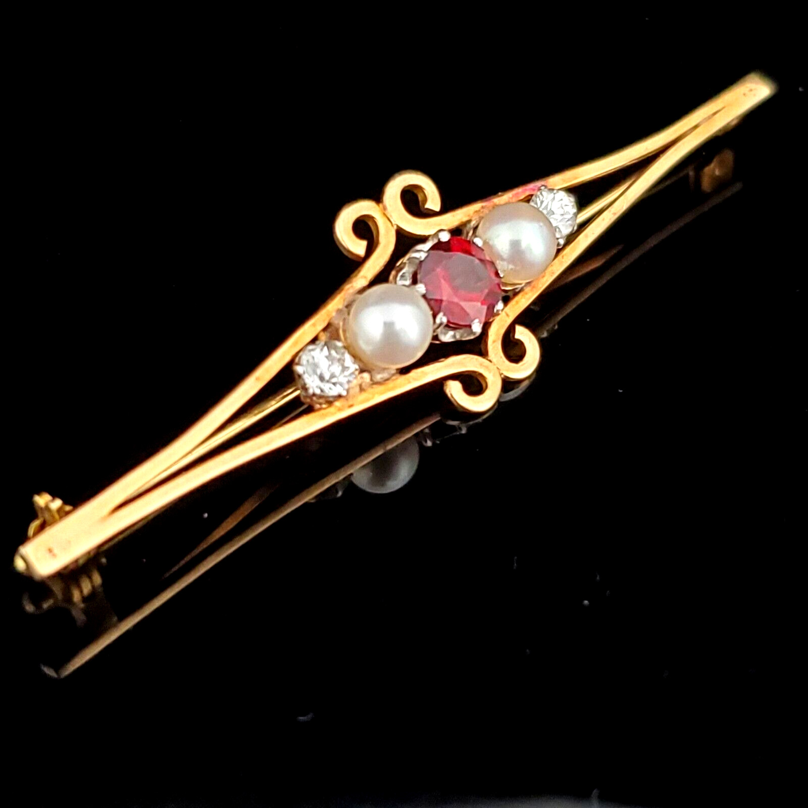 Antique Garnet Old European Cut Diamonds Pearls 14k Yellow Gold Brooch Pin 4.9g