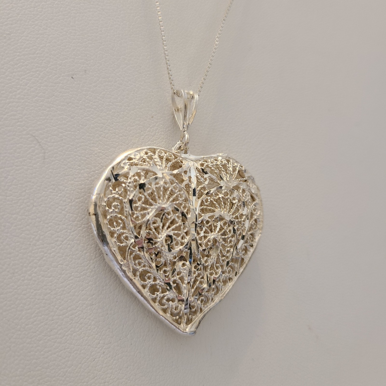 Vtg Sterling Silver Puff Large HEART NECKLACE 32″ Chain 14gm Filigree