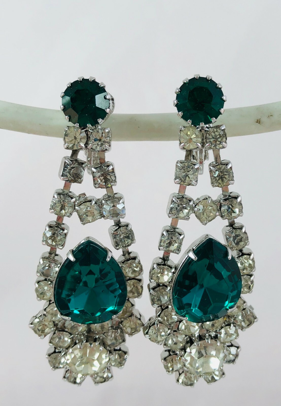 Vintage Sparkly Runway Long Dangle Rhinestone&Dark Green Glass Earrings WOW!
