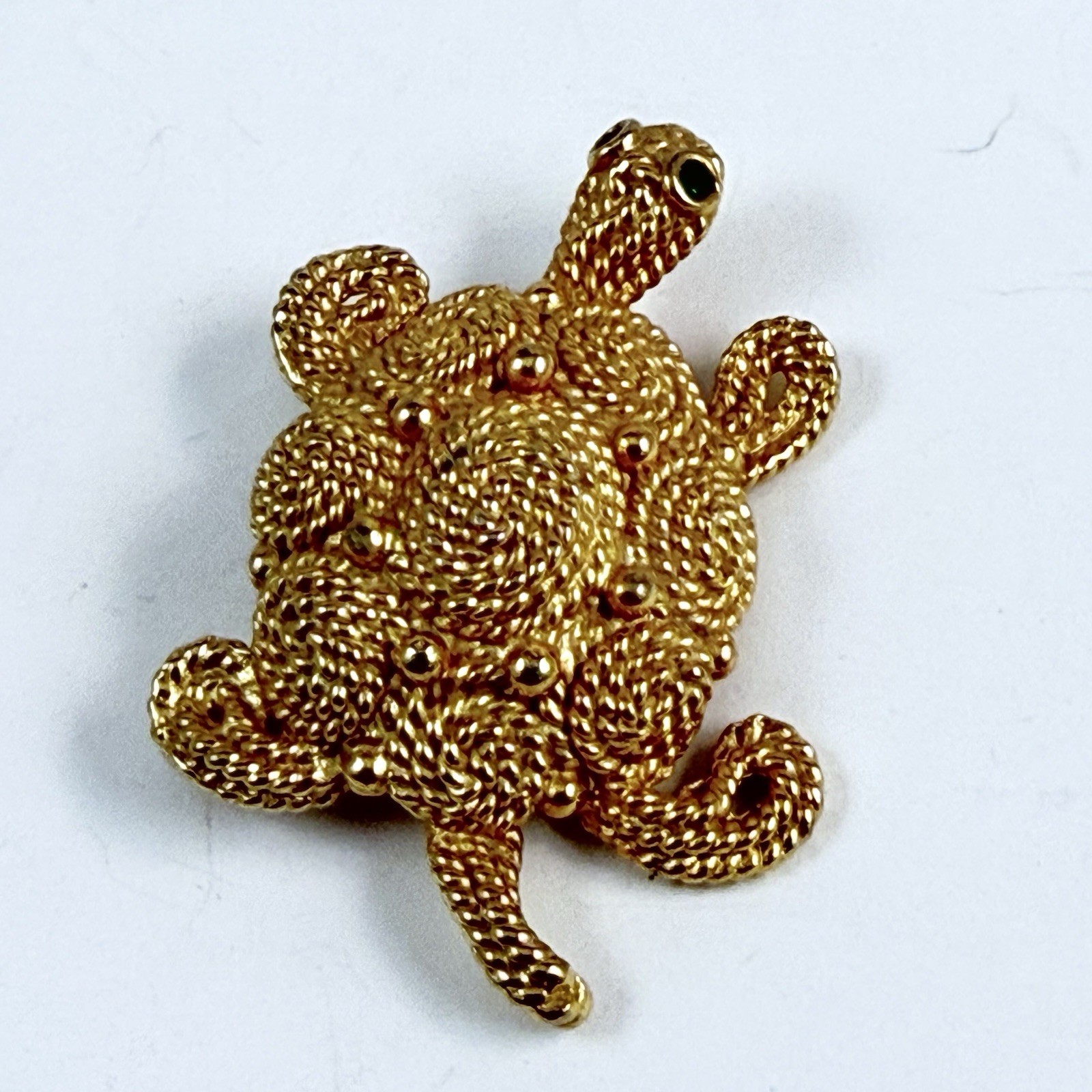 Vintage NAPIER Signed Green Eyed Rhinestone Gold Tone Turtle Figural Brooch Pin