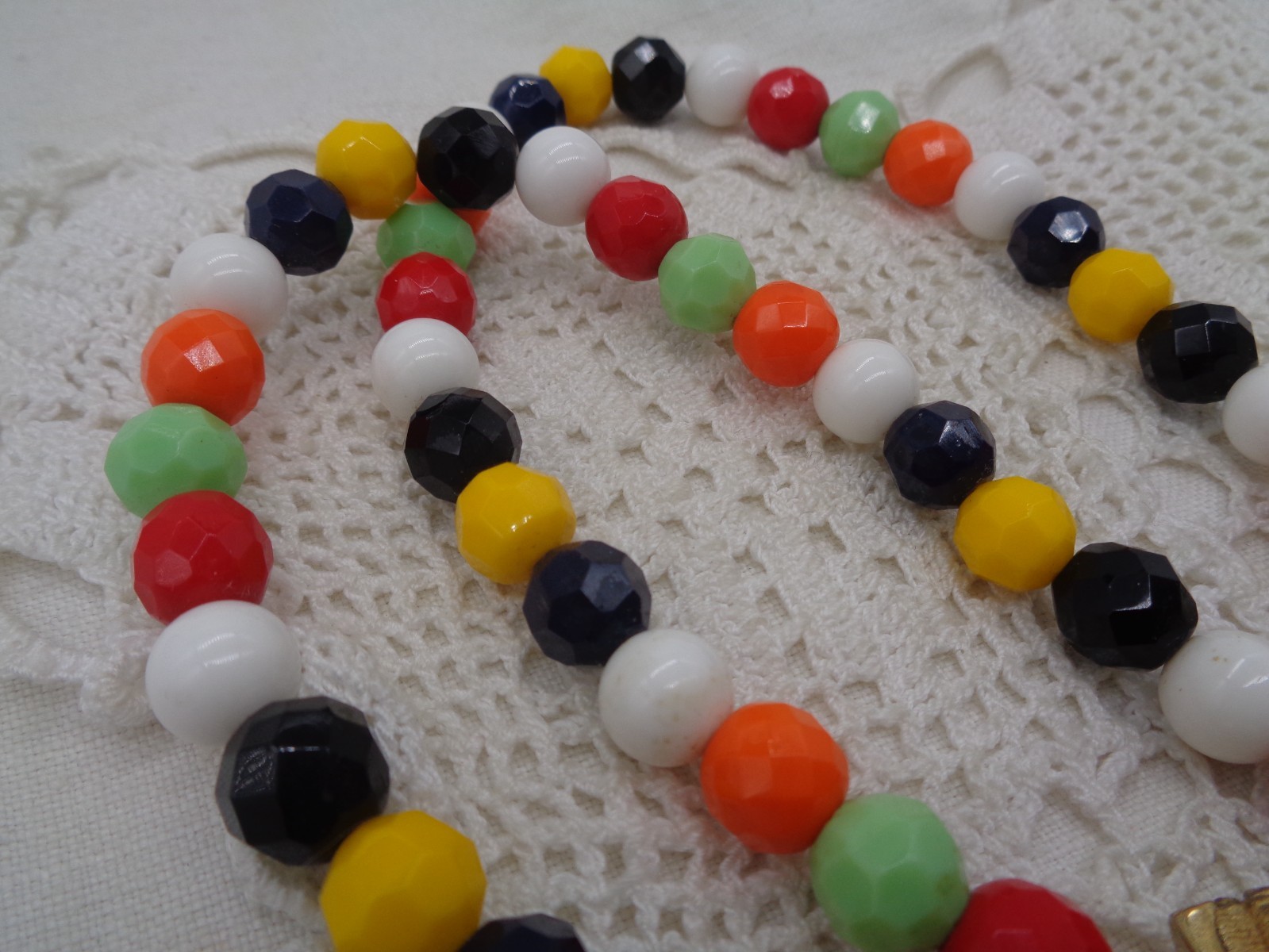 Vintage MULTICOLOR Fire Polished CZECH GLASS Faceted Opaque BEAD NECKLACE