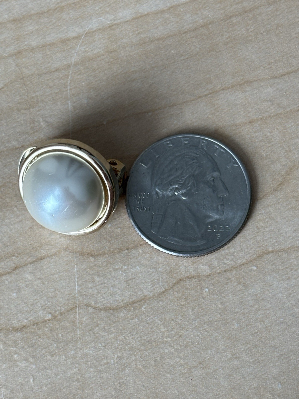Faux Pearl Cabochon Clip On Earrings/ Measure About 1 In/ Gold Tone