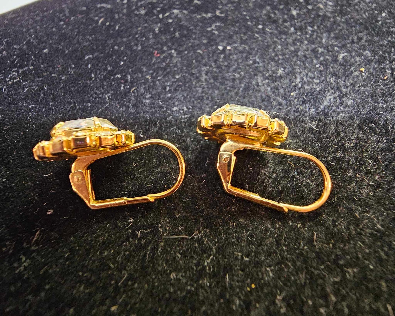 Goldtone Earrings w/ Clear Stones Flower Shaped- S81- READ
