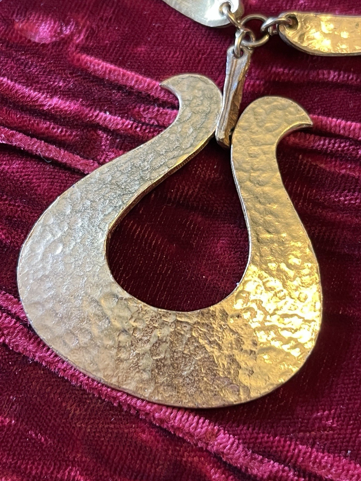 Vtg Robert Zentall Necklace Choker Hammered Gold Tone Pendant Designer Signed
