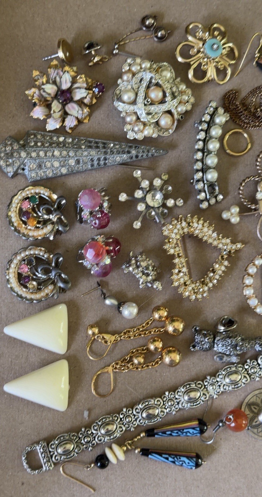 Wear Repair Repurpose Vintage Jewelry Lot ~ Brooch Pin Earring Clip ~ Rhinestone