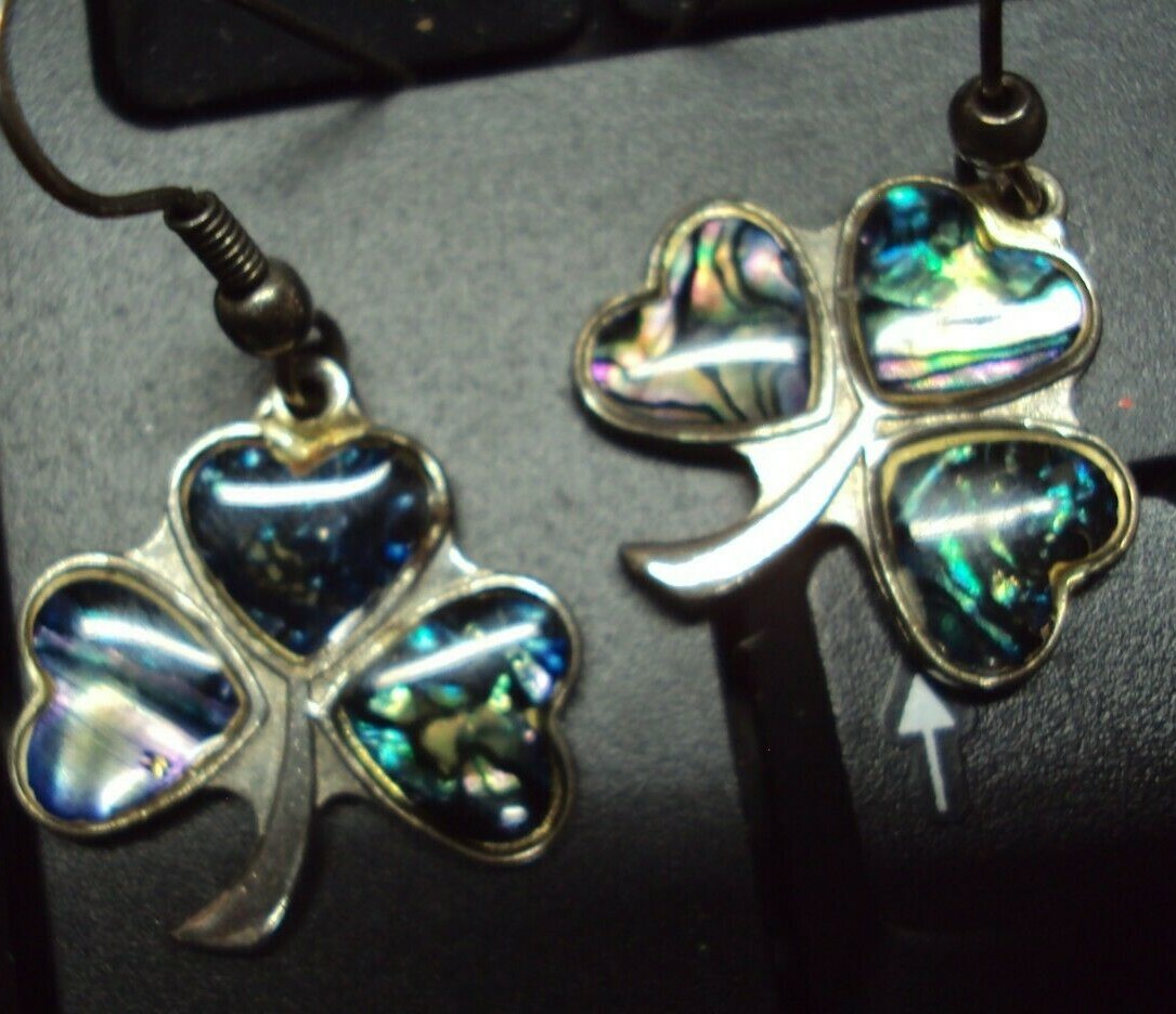 Vtg Estate Jewelry PAUA SHELL / CLOVER Silvertone Pierced Dangle Earrings