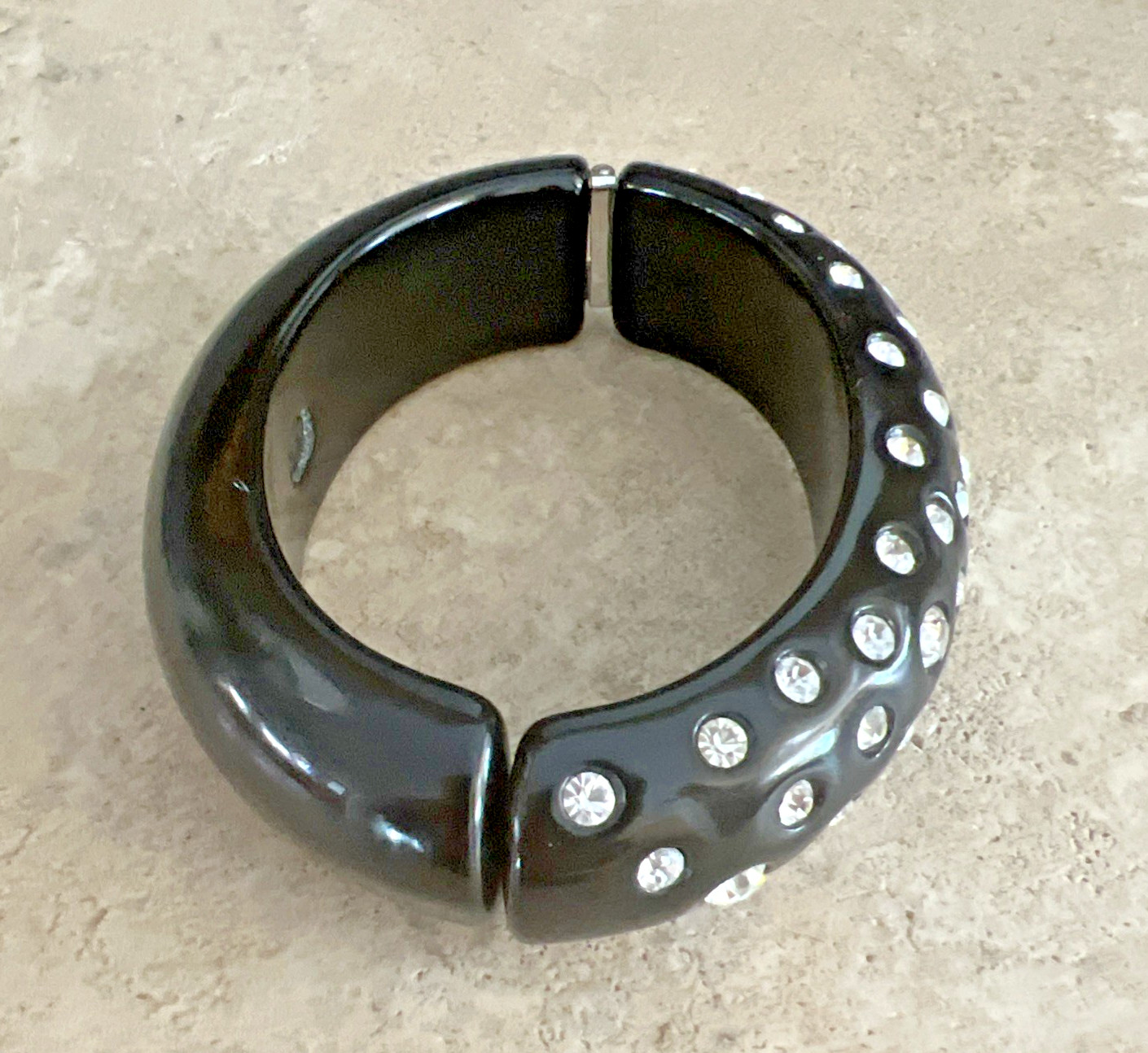VINTAGE KJL KENNETH JAY LANE BLACK LUCITE CLEAR RHINESTONE HINGED CUFF BRACELET
