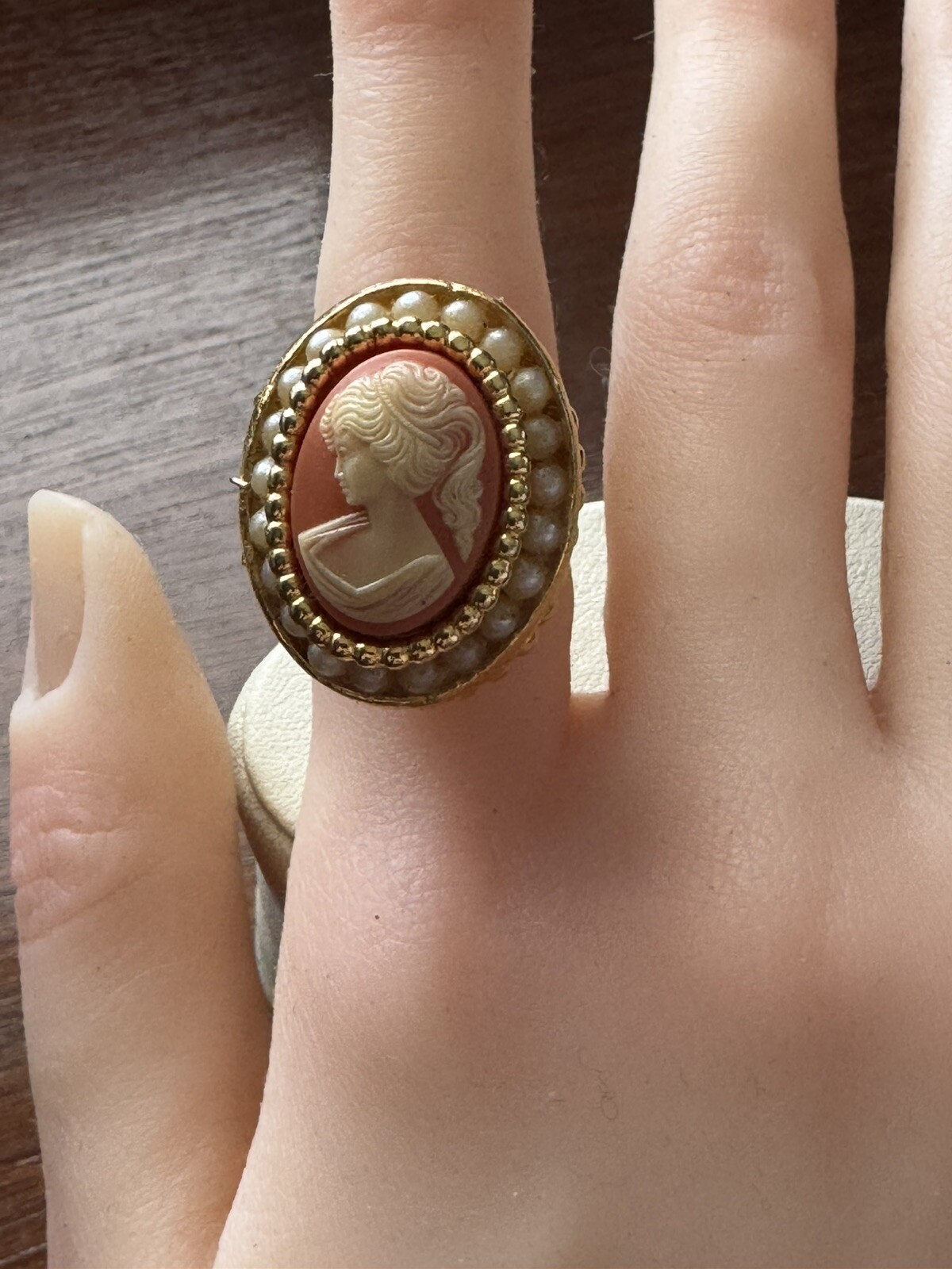 Vintage Chateau Gold Tone Cameo Ring Chateau Manual Wind Watch Adjustable