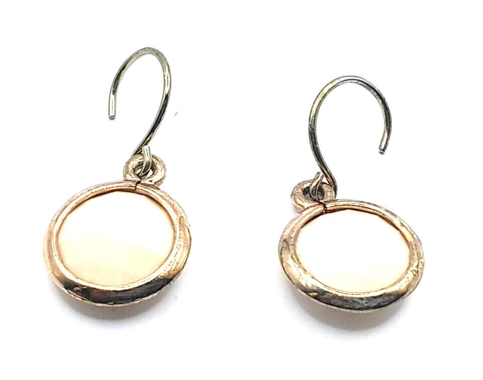Vintage 1990’s Gold Tone 1″ Classic Dress Creamy Drop/Dangle Earrings Pierced