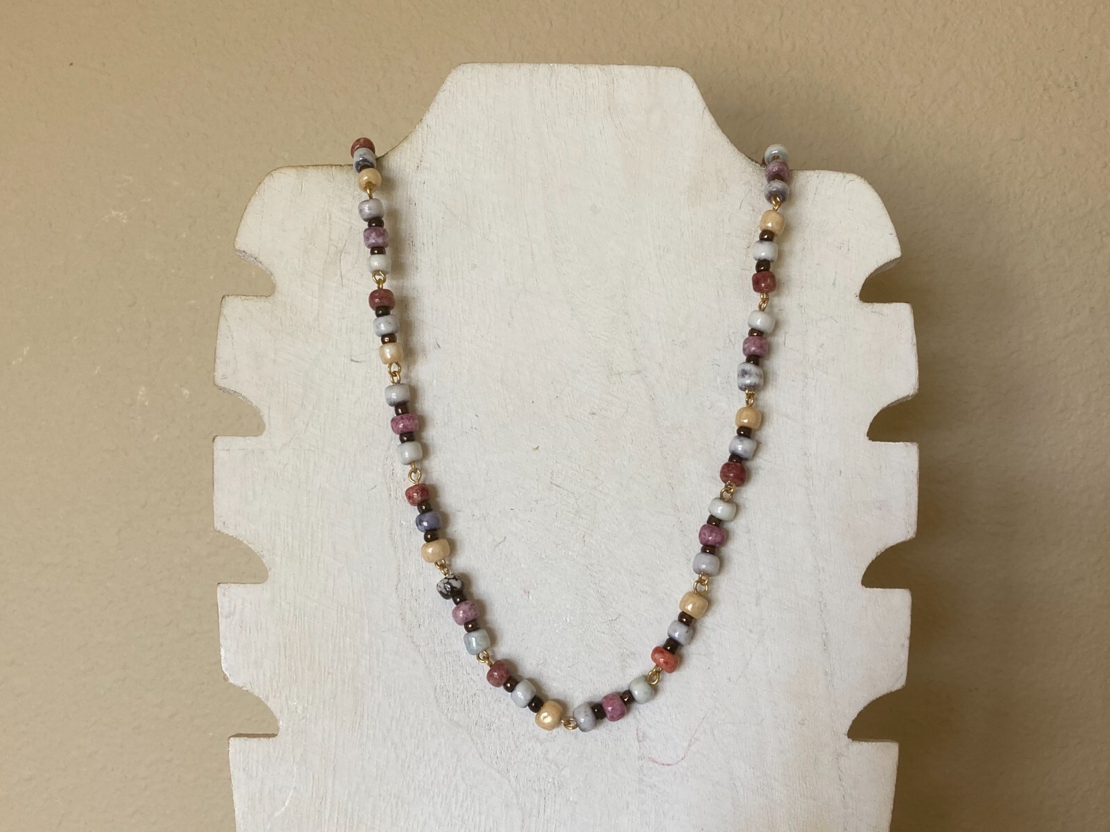 Vintage Multicolor Glass Bead Gold Tone Necklace – 19″