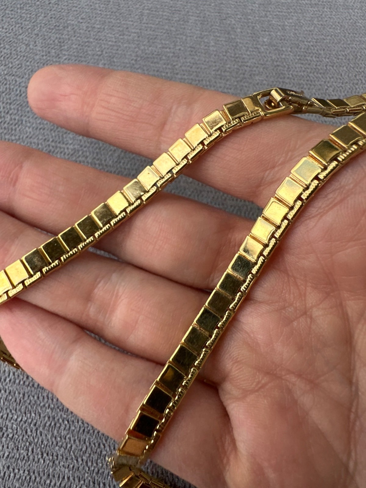 Vintage MONET Gold Tone Chain Flat Square Link 16.5″ Super Shiny Nice Quality