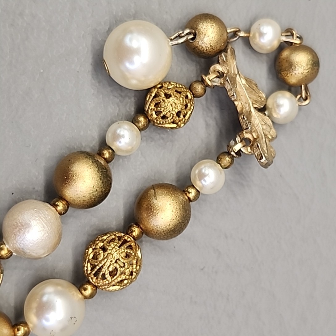 Vintage Beaded Necklace AB Cream Gold Tone Filigree Balls Layered 16″