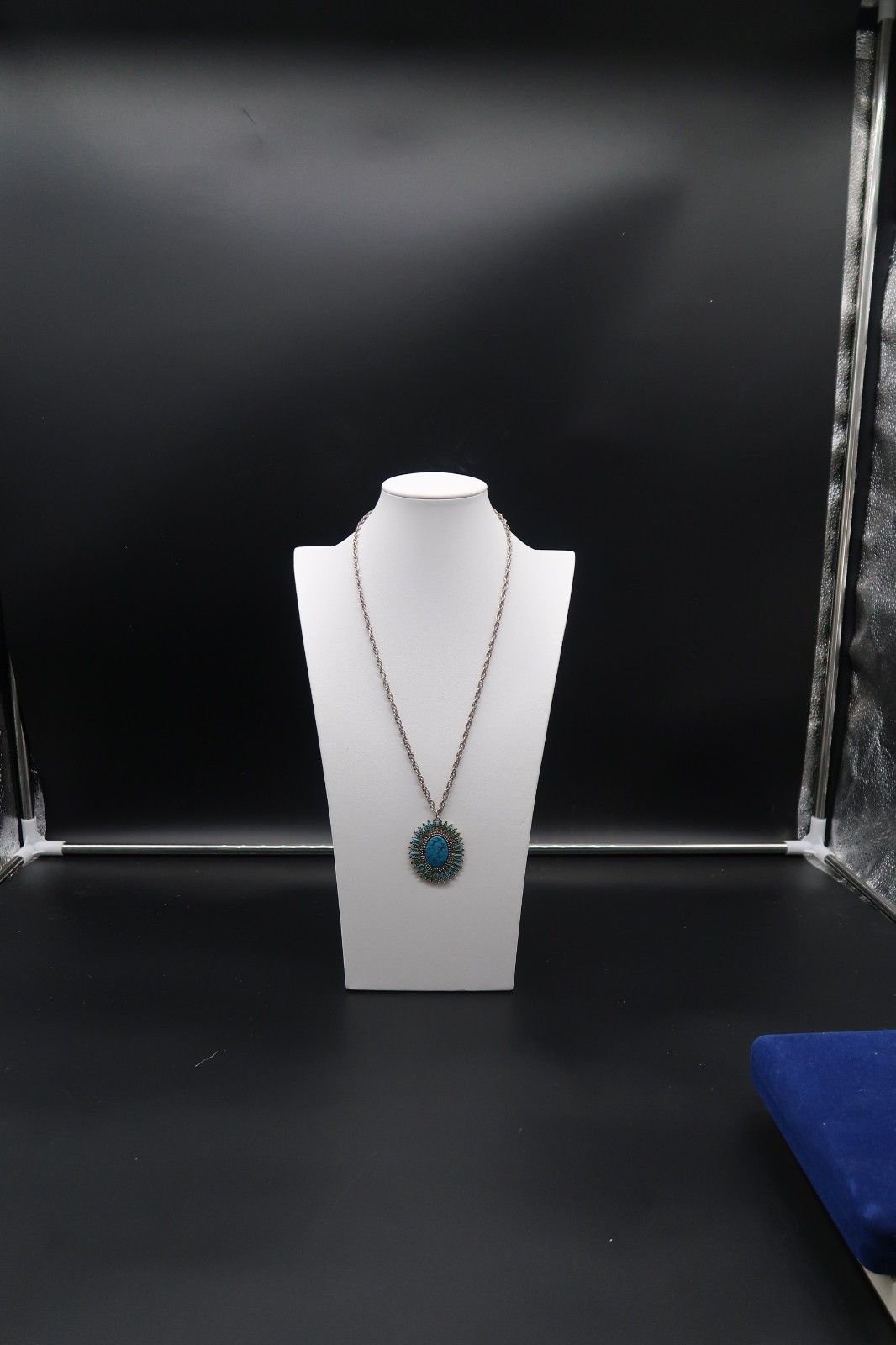 Vtg South Western Style Faux Turquoise Cabochon Silver Tone Chain Necklace