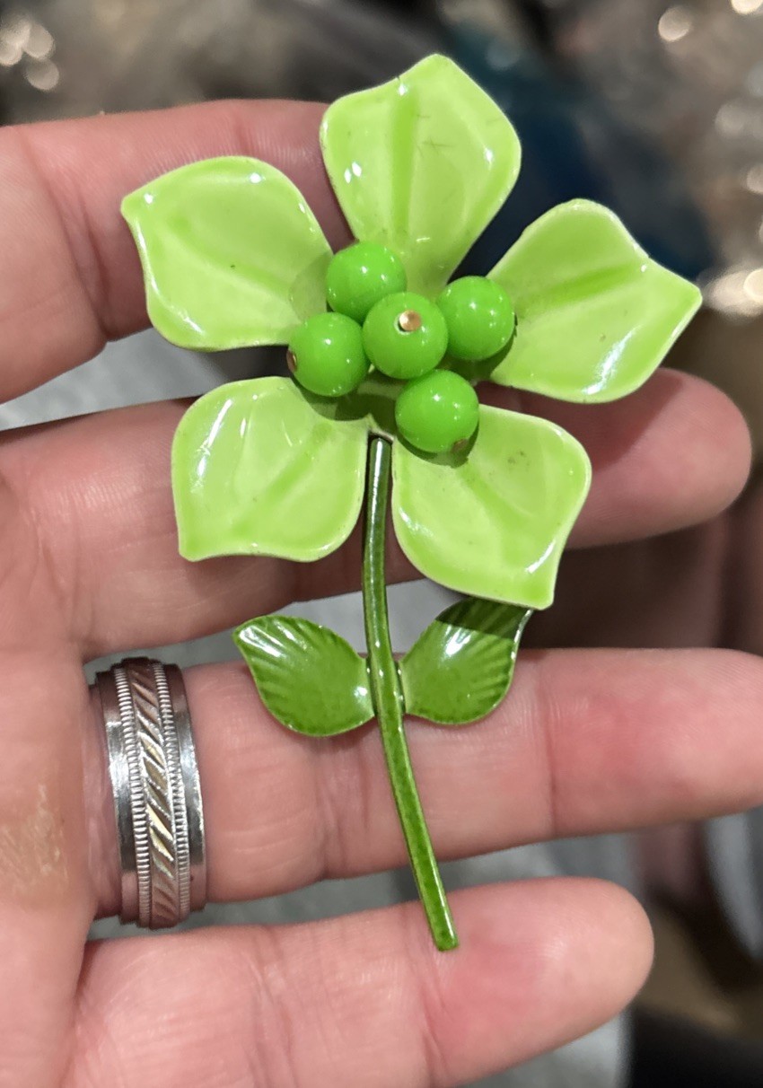 Rare Retro Lg Hippy MCM 60’s Lime Green Enamel Metal Flower Brooch Bead Center