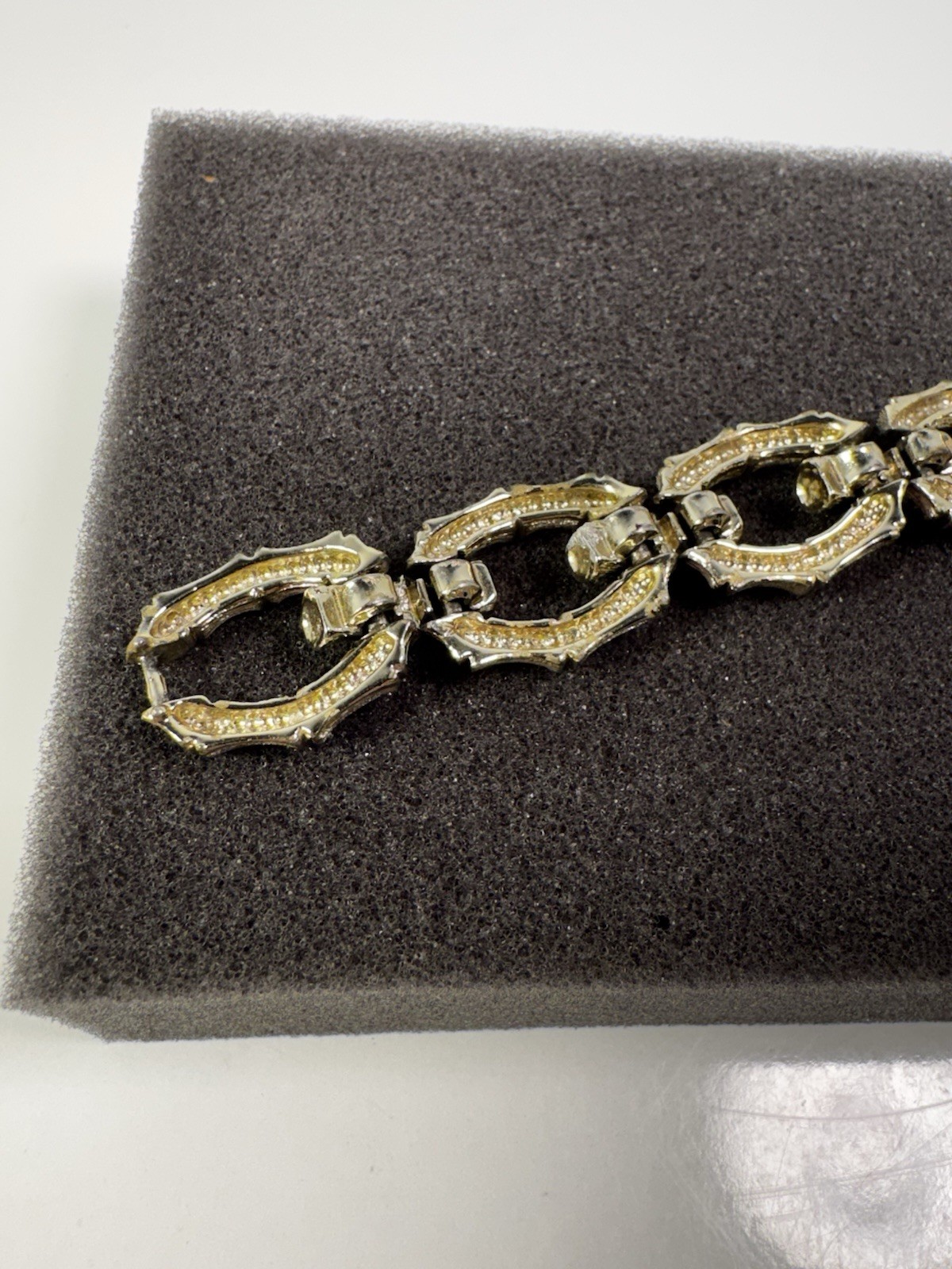 Vintage Lisner 1960s Modernist Bamboo Panel Link Bracelet Fold Over Clasp Signed