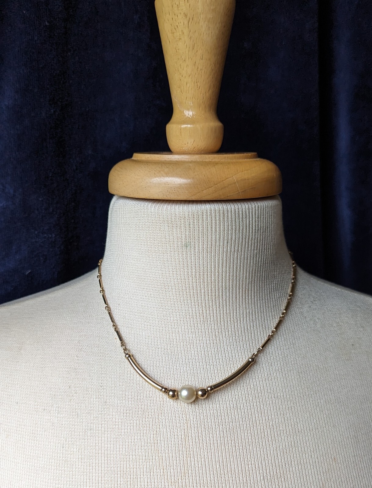 Sarah Coventry Gold Tone Station Bar Round Faux Pearl Bead 16″ Link Necklace