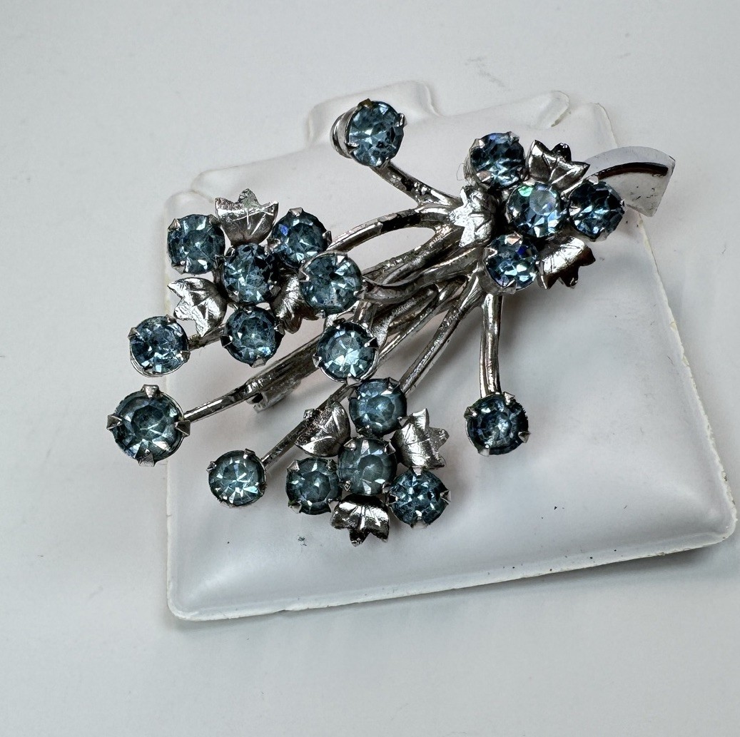 VTG Schurin Rhinestone Bouquet Brooch Pin Silver Tone Floral Spray Signed
