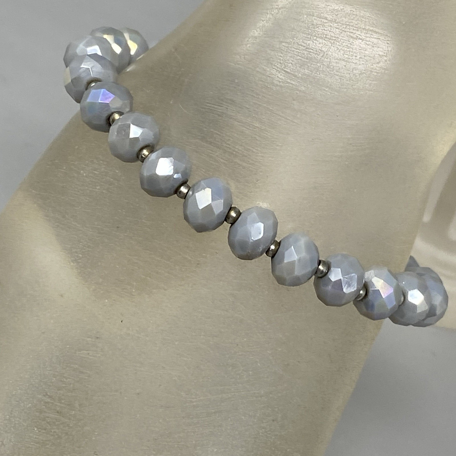 Gray Glass Beaded Bracelet Fire Polished Faceted Iridescent Coated Stretch 6″
