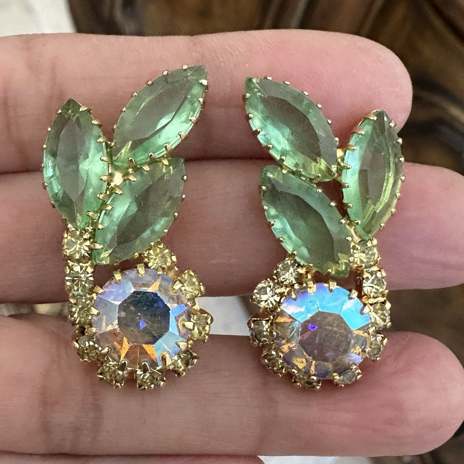 VTG MCM Artisan Brooch 3.5 Inch Earrings Set Green Crystal Gold Floral Leaf USA