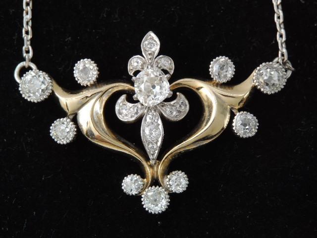 GORGEOUS ART NOUVEAU 18K / 17K GOLD & PLATINUM EUROPEAN CUT DIAMOND NECKLACE