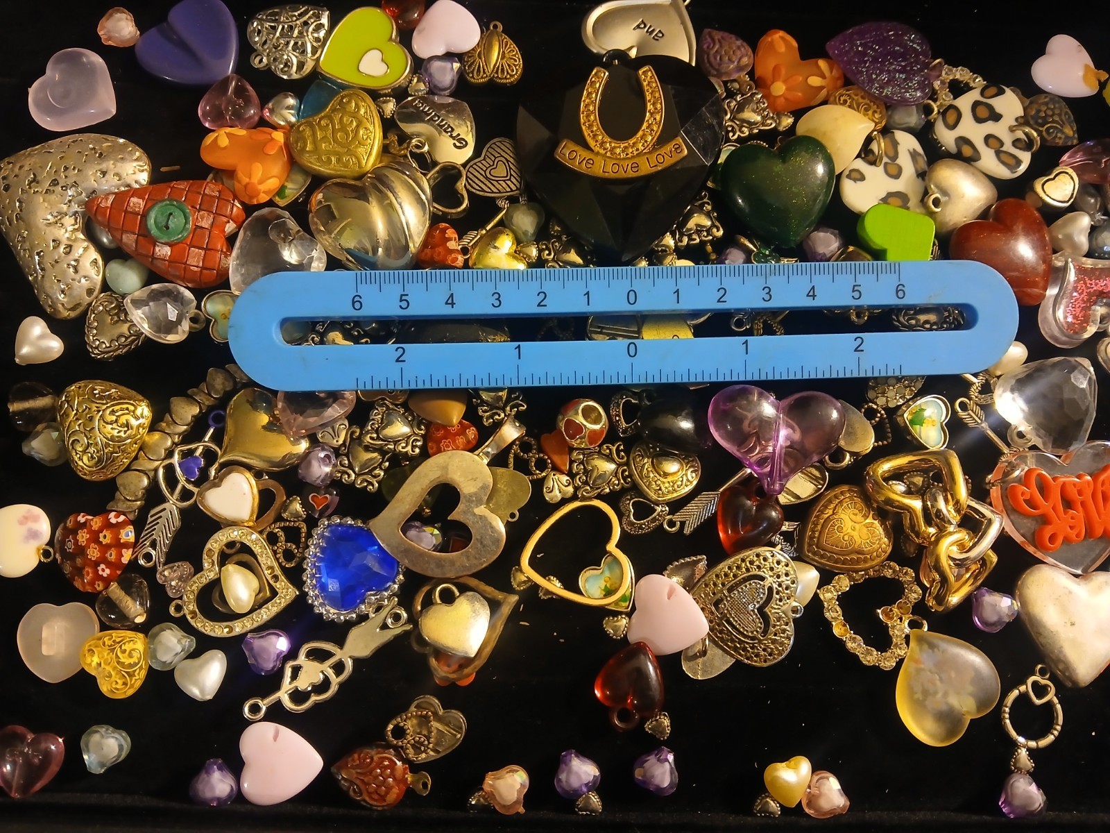 Lot Of 232 Hearts❤️, Bead, Pendant, Charm, And More