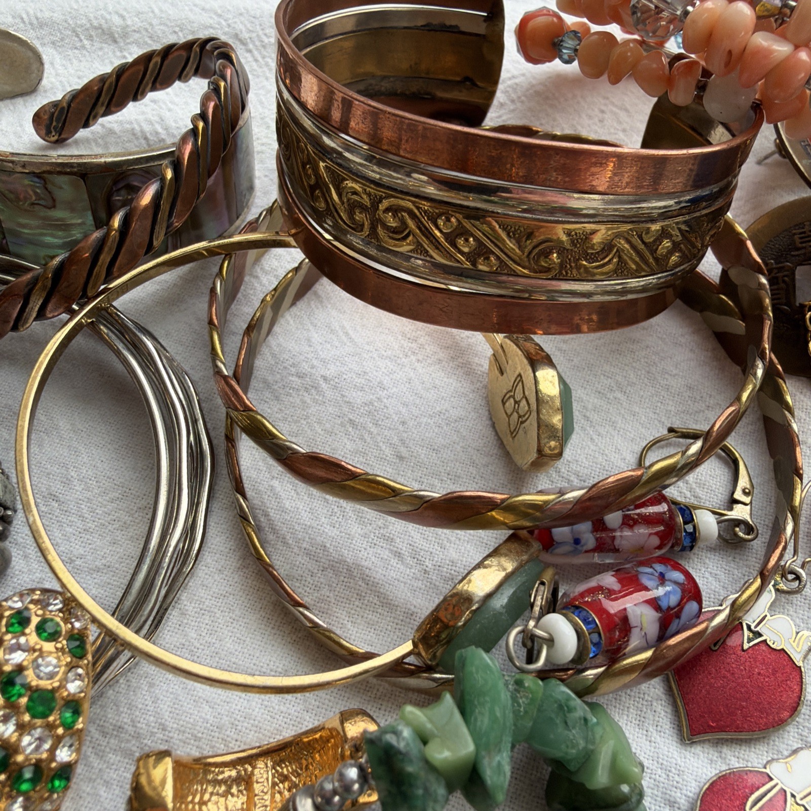 Grandma’s Vintage Estate Lot Jewelry Necklace Bracelet Brooch Earring 40 PC